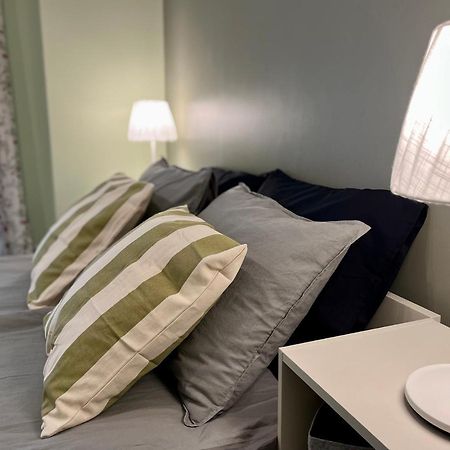 Cozy Vibes Like Home It Is Quiet Apartment With Three Bedrooms 里加 外观 照片