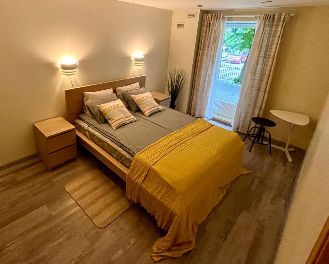 Cozy Vibes Like Home It Is Quiet Apartment With Three Bedrooms 里加 外观 照片