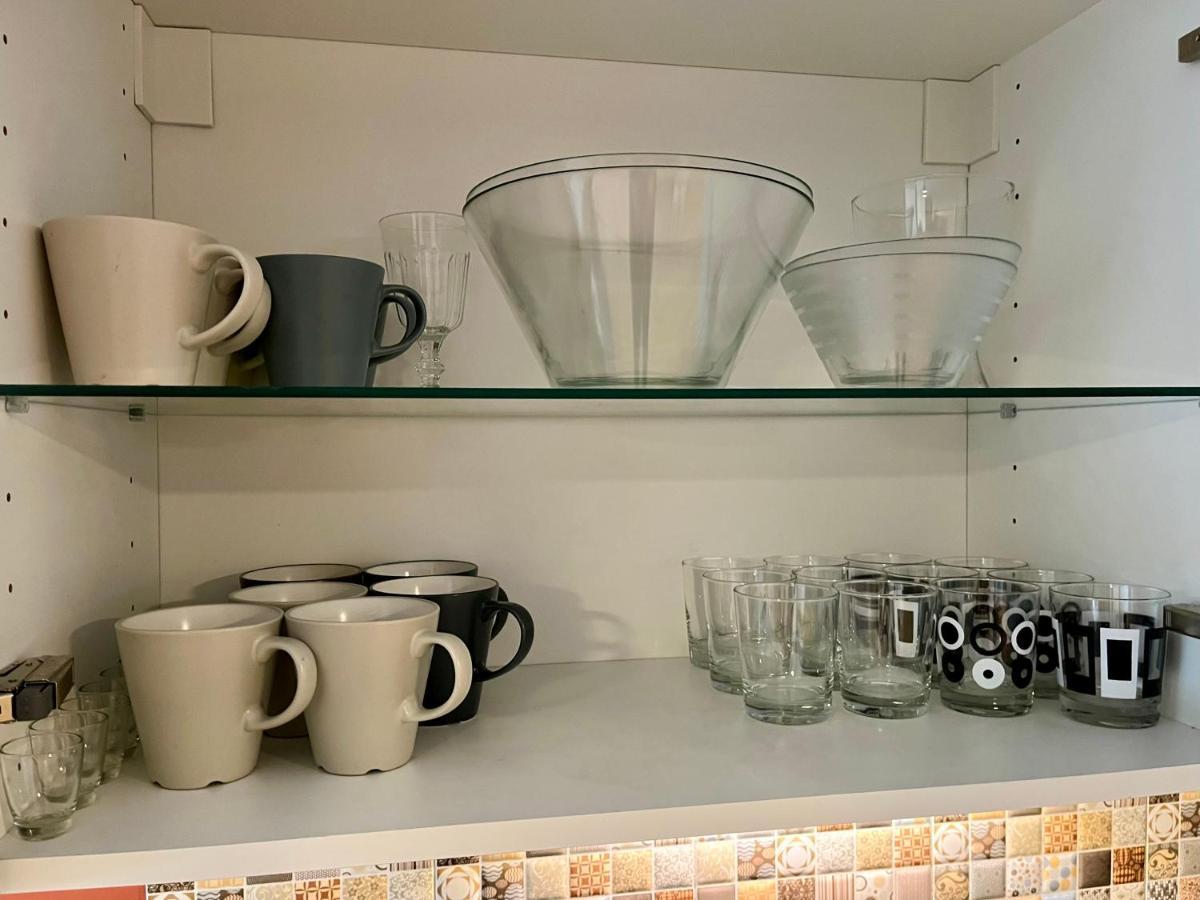 Cozy Vibes Like Home It Is Quiet Apartment With Three Bedrooms 里加 外观 照片