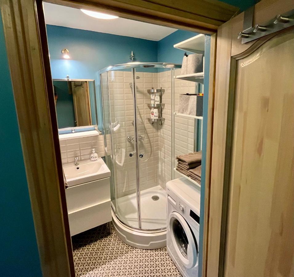 Cozy Vibes Like Home It Is Quiet Apartment With Three Bedrooms 里加 外观 照片