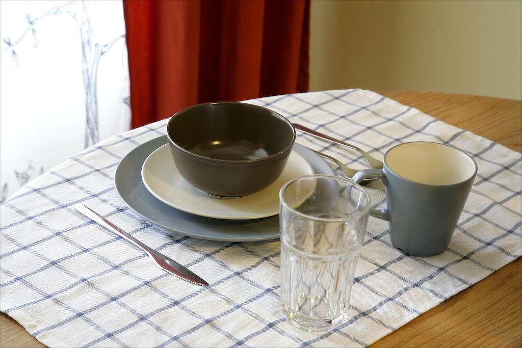 Cozy Vibes Like Home It Is Quiet Apartment With Three Bedrooms 里加 外观 照片